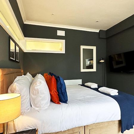 Liam Place Near Hyde Park - 1 Double Bed, 1 Sofa Bed, Spacious Apartment, Private Entrance London Bagian luar foto