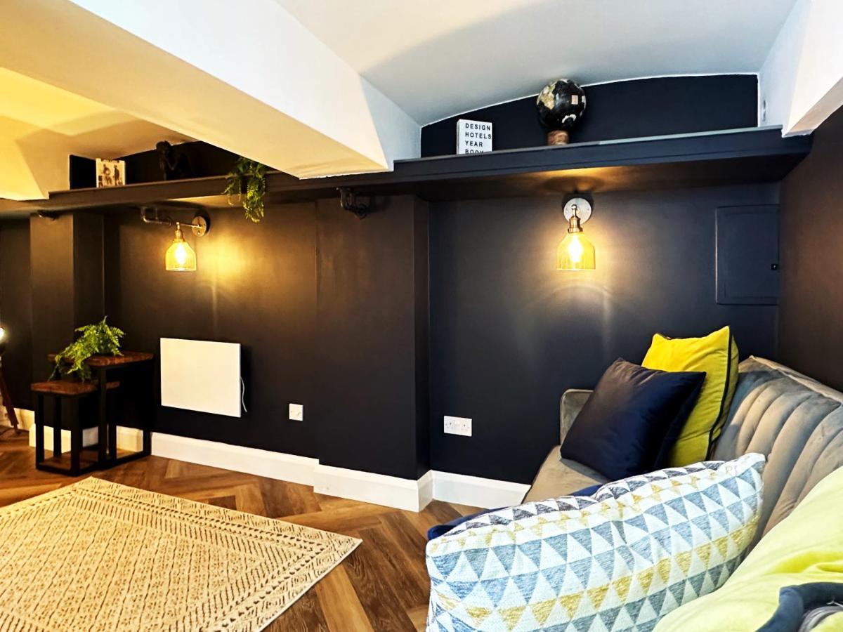 Liam Place Near Hyde Park - 1 Double Bed, 1 Sofa Bed, Spacious Apartment, Private Entrance London Bagian luar foto