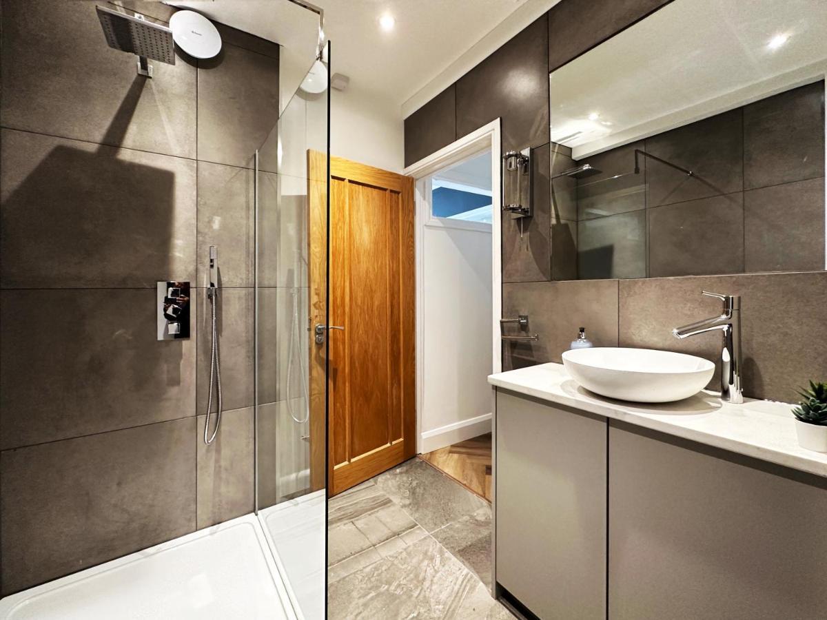 Liam Place Near Hyde Park - 1 Double Bed, 1 Sofa Bed, Spacious Apartment, Private Entrance London Bagian luar foto