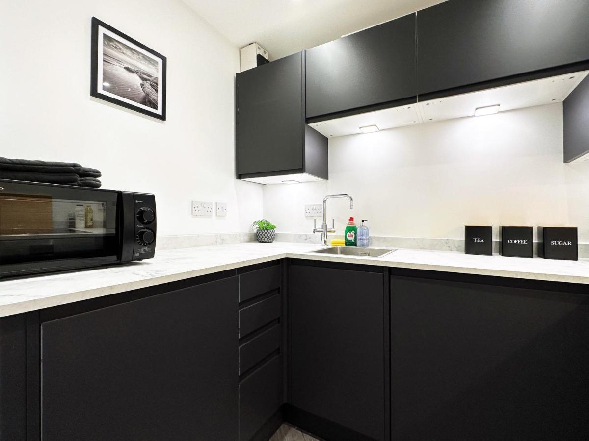 Liam Place Near Hyde Park - 1 Double Bed, 1 Sofa Bed, Spacious Apartment, Private Entrance London Bagian luar foto