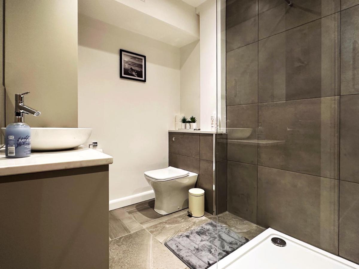 Liam Place Near Hyde Park - 1 Double Bed, 1 Sofa Bed, Spacious Apartment, Private Entrance London Bagian luar foto