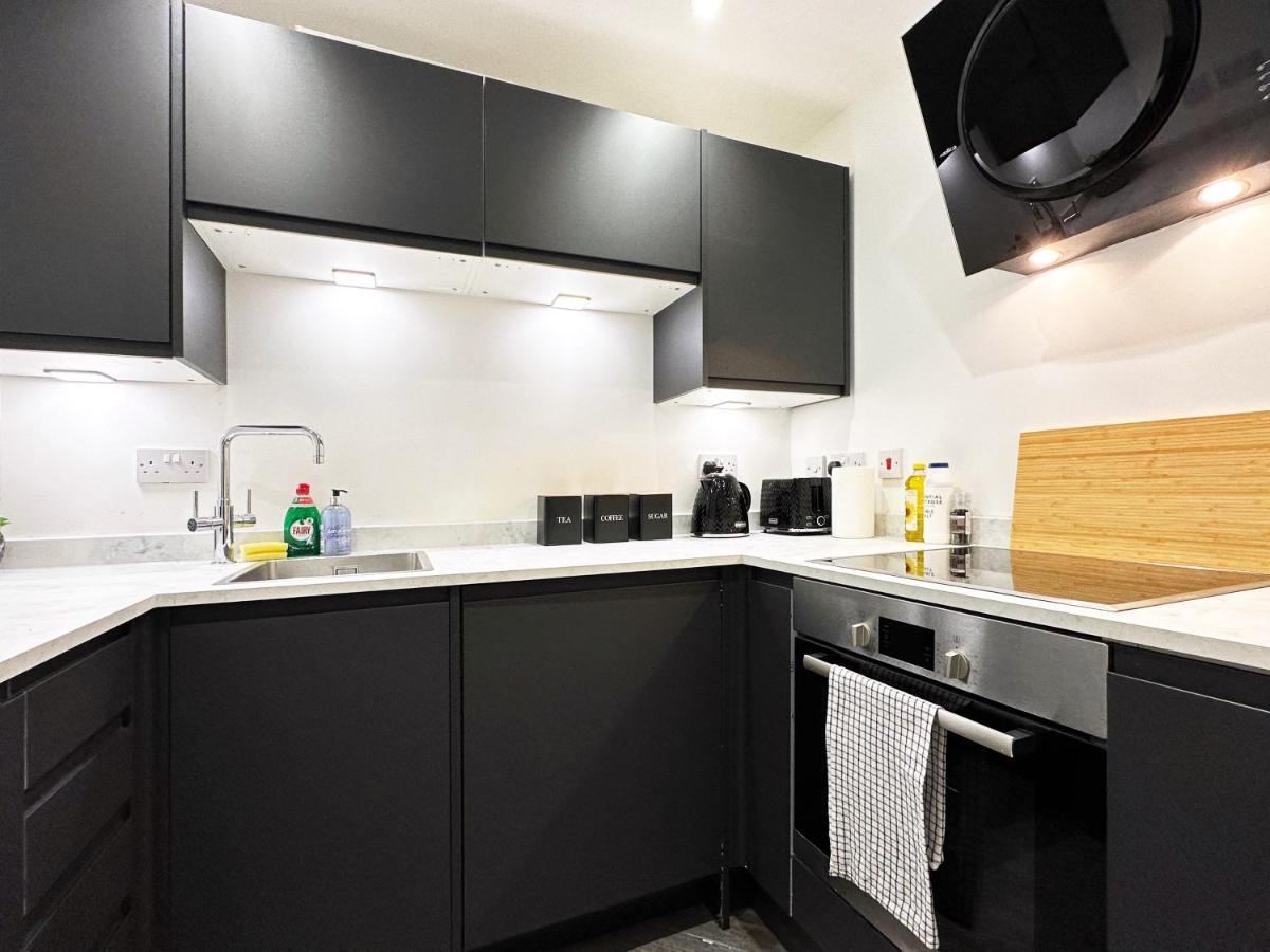 Liam Place Near Hyde Park - 1 Double Bed, 1 Sofa Bed, Spacious Apartment, Private Entrance London Bagian luar foto