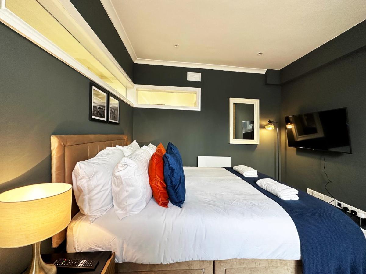 Liam Place Near Hyde Park - 1 Double Bed, 1 Sofa Bed, Spacious Apartment, Private Entrance London Bagian luar foto
